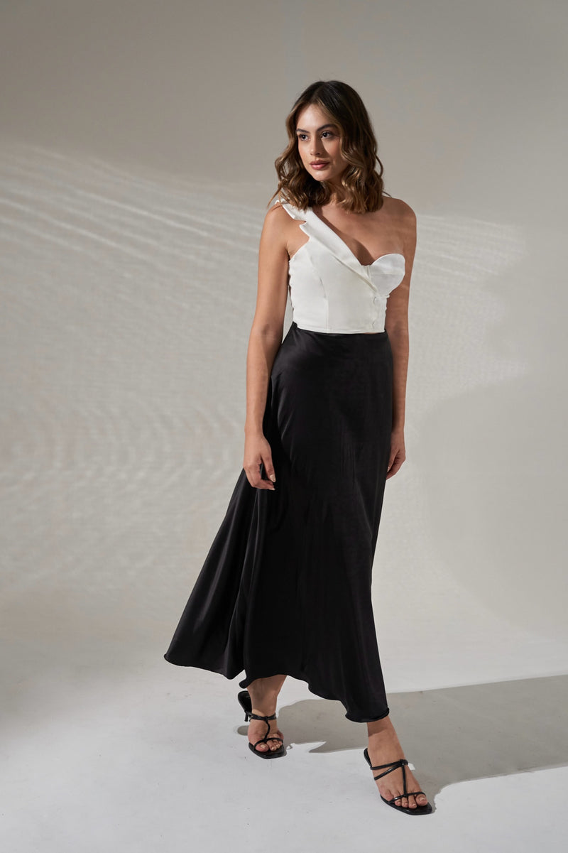 Falda En Seda Negro